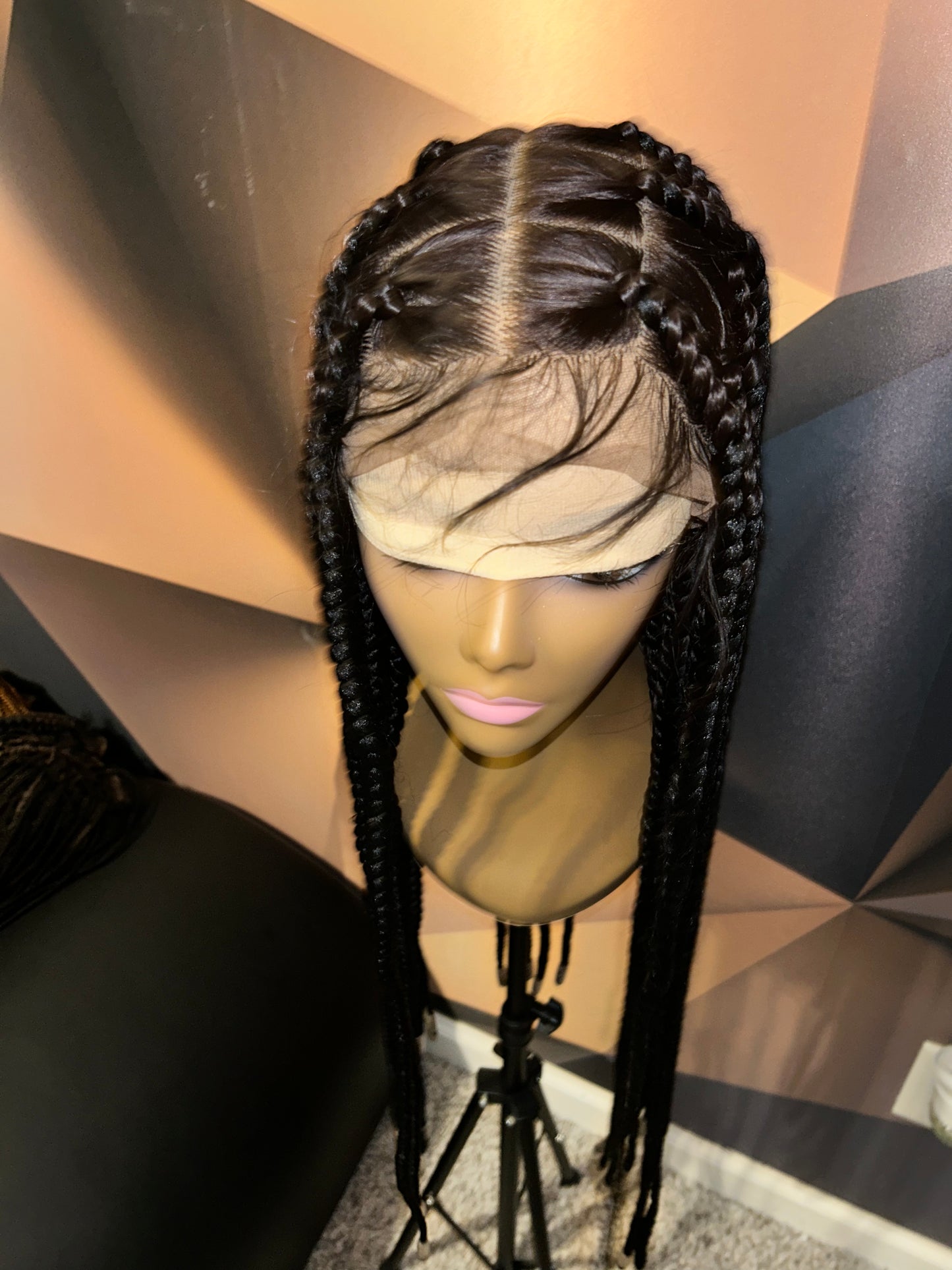 Large knotless wig with beads